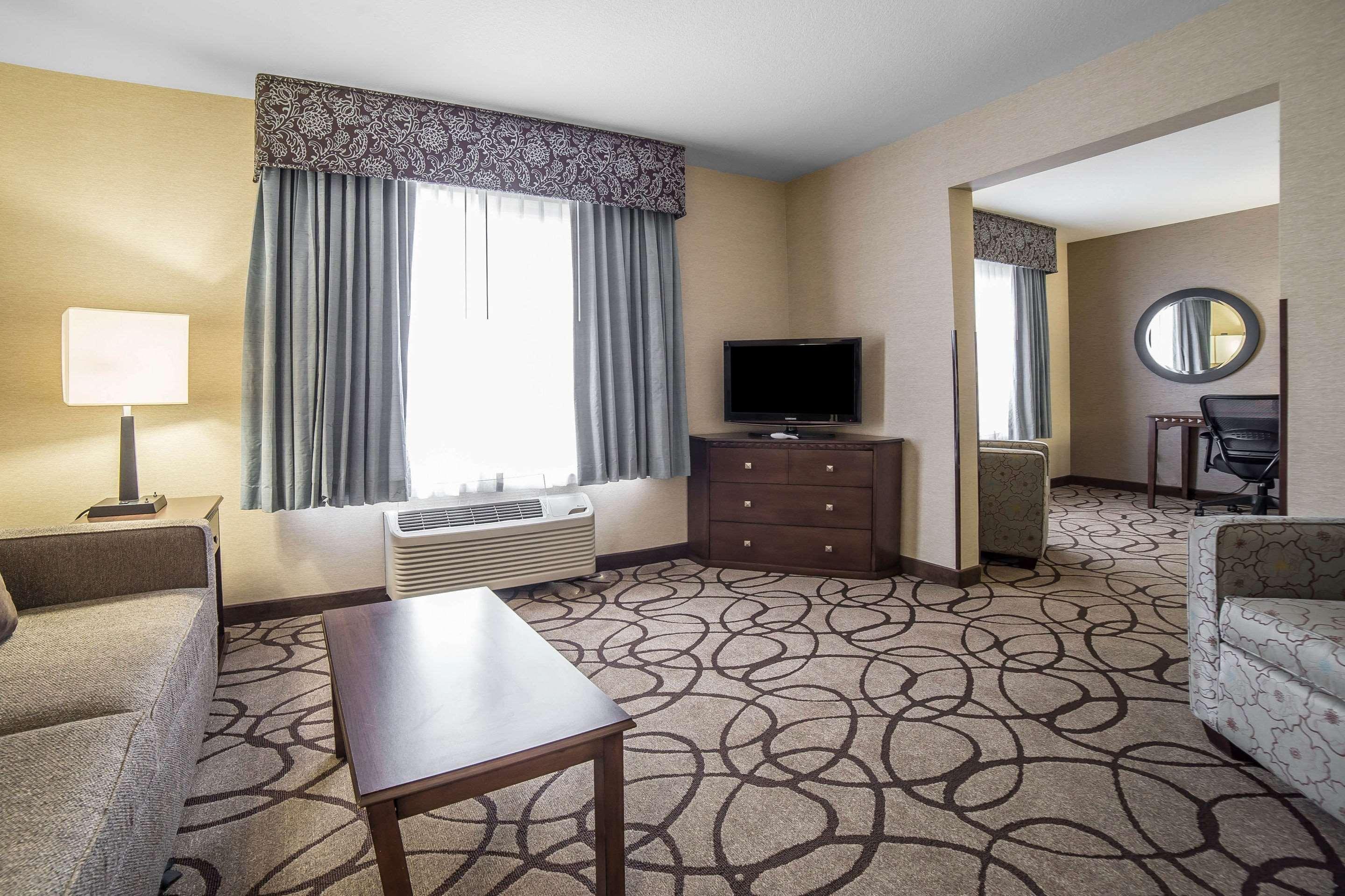 คอมฟอร์ท สวีทส์ แอร์พอร์ต Hotel ซอลต์เลคซิตี้ ภายนอก รูปภาพ
