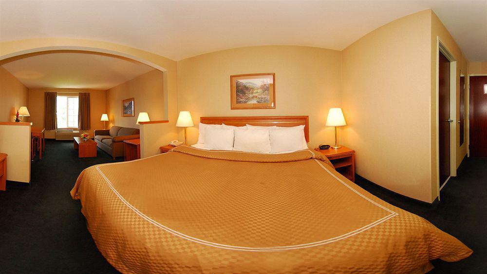คอมฟอร์ท สวีทส์ แอร์พอร์ต Hotel ซอลต์เลคซิตี้ ภายนอก รูปภาพ
